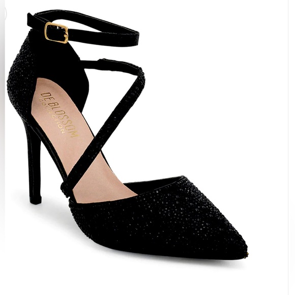 The Blossom Collection Ankle Strap Pointed Toe Heel. Size 5.5 - Picture 12 of 12